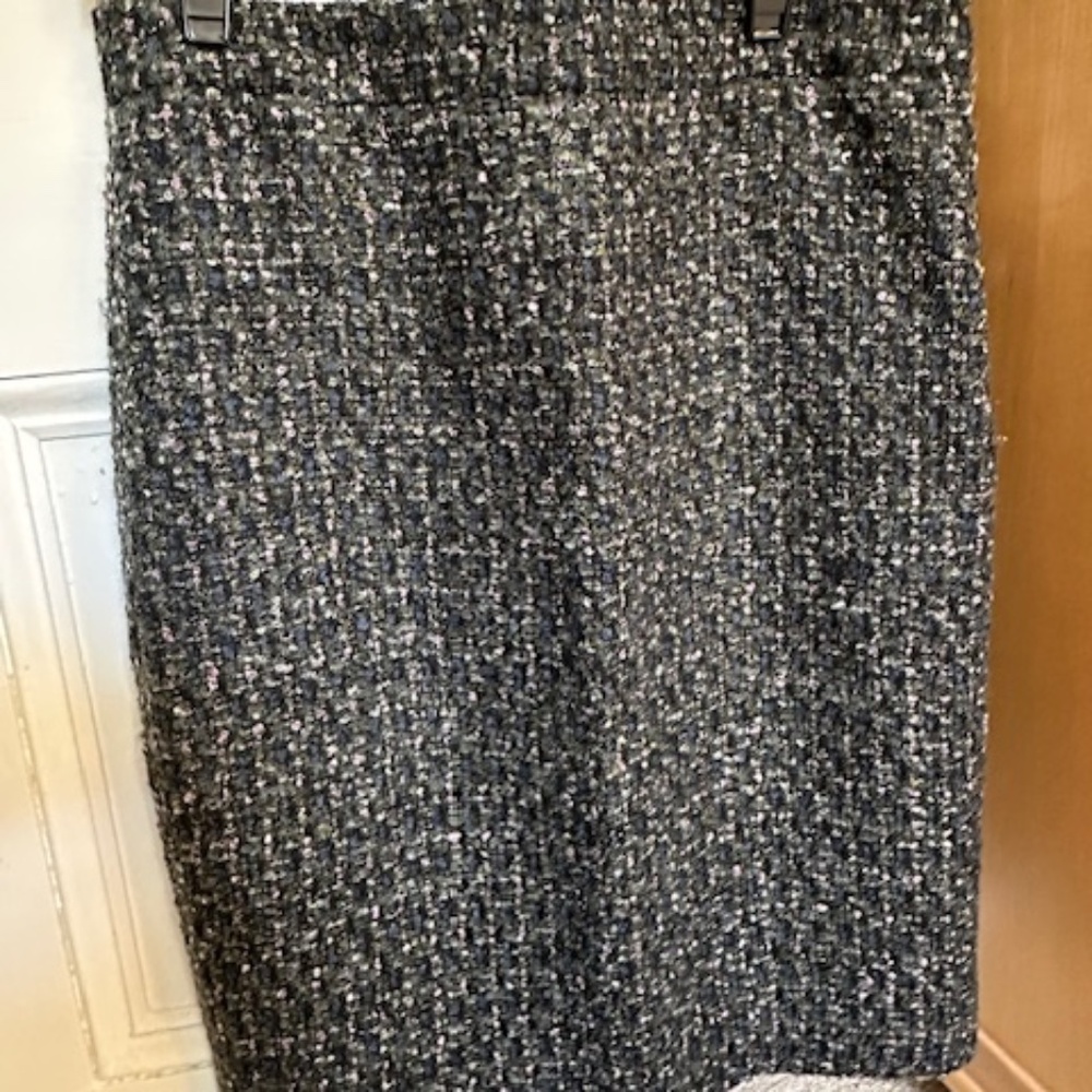 J Crew Pencil Skirt Size 4 Dark Green multi color